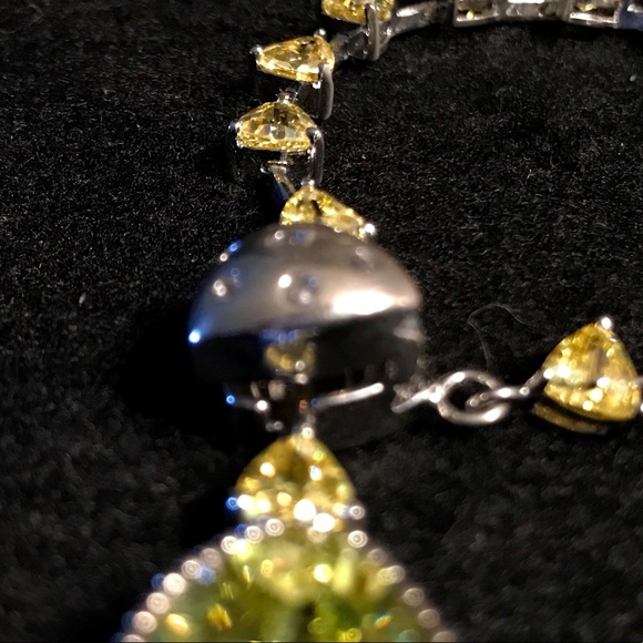 Canary Cubic Zirconia Bracelet - Picture 6 of 8